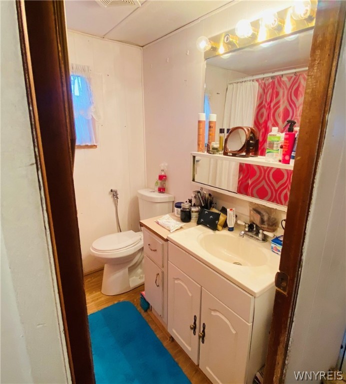 562 D Street Niagara Falls, NY 14304 - Photo 4 of 4