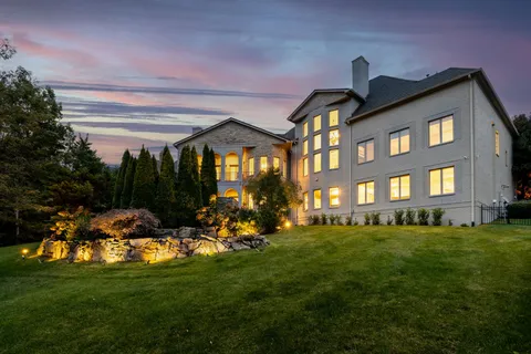 $3,860,000 | 1415 Richland Woods Lane, Brentwood, TN 37027