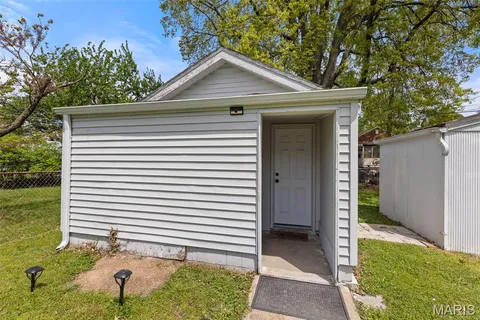 $199,000 | 3929 Bates Street, St. Louis, MO 63116