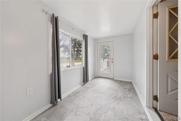 $349,900 | 8420 Akron Road, Royalton, NY 14094