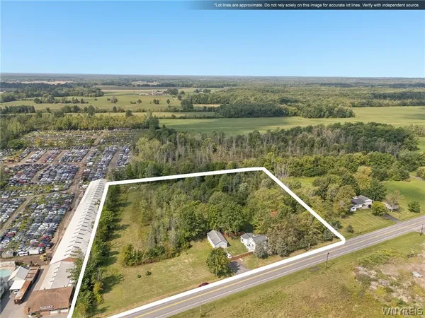 $349,900 | 8420 Akron Road, Royalton, NY 14094