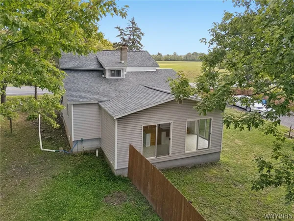 $349,900 | 8420 Akron Road, Royalton, NY 14094