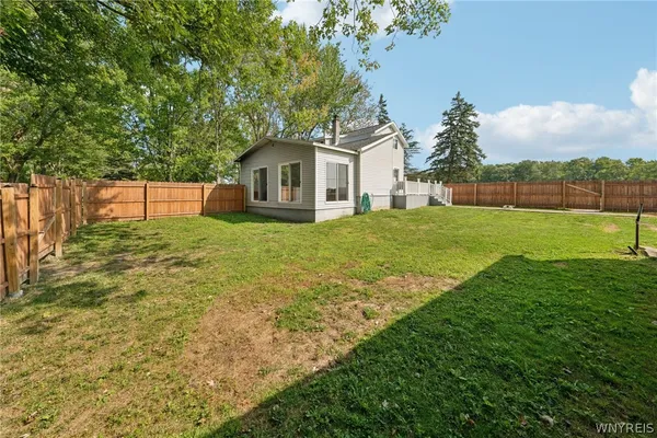 $349,900 | 8420 Akron Road, Royalton, NY 14094