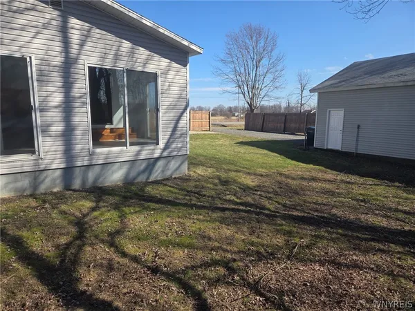$349,900 | 8420 Akron Road, Royalton, NY 14094