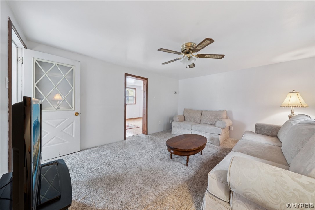 8420 Akron Road Royalton, NY 14094 - Photo 9 of 46