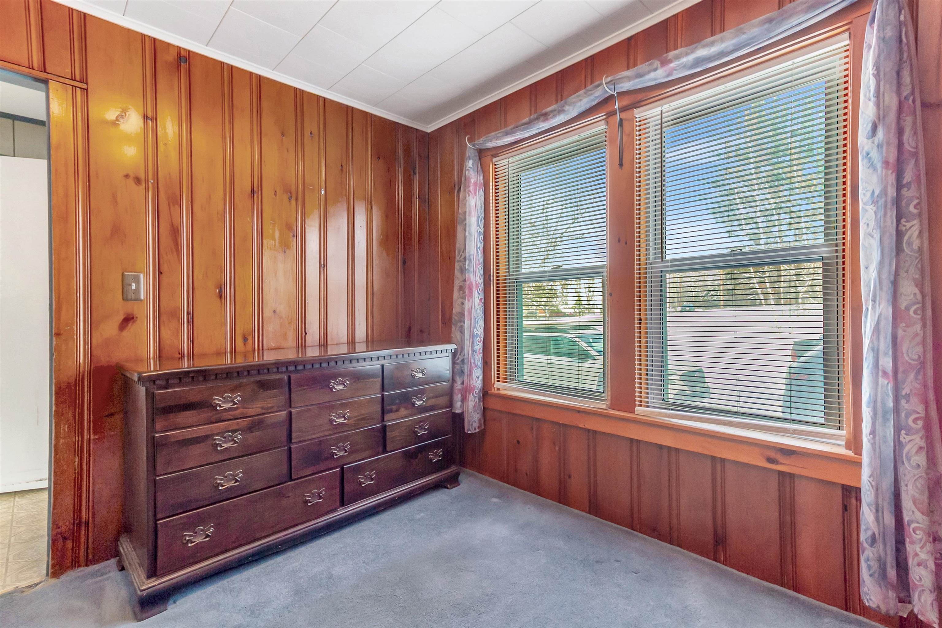 84 Allen Street Rutland, VT 05701 - Photo 28 of 60