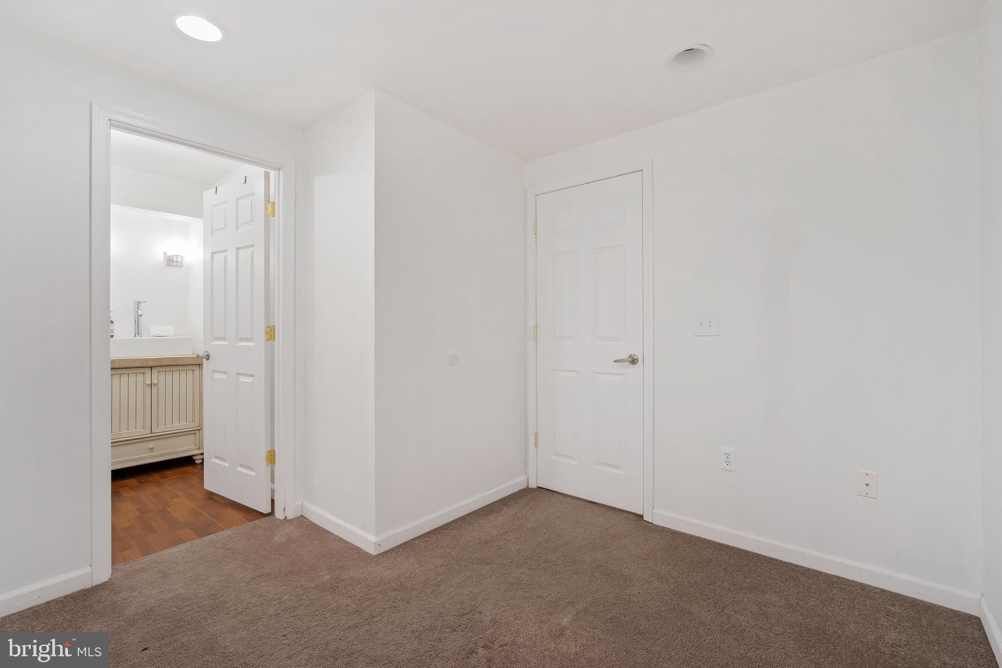 9105 Saffron Lane Silver Spring, MD 20901 - Photo 31 of 43 En suite bath in lower level bedroom