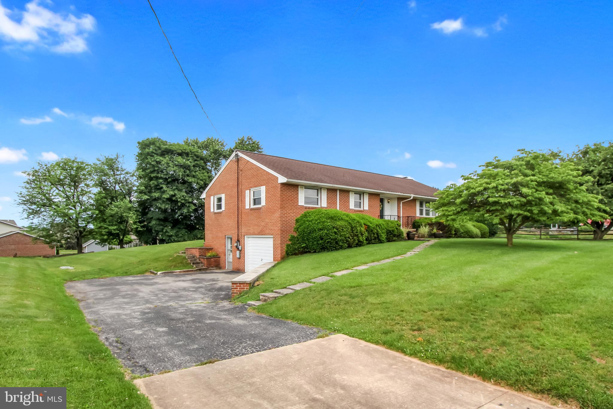 5350 Board Road Manchester, PA 17345 - Photo 2 of 33 Gallery Image 2