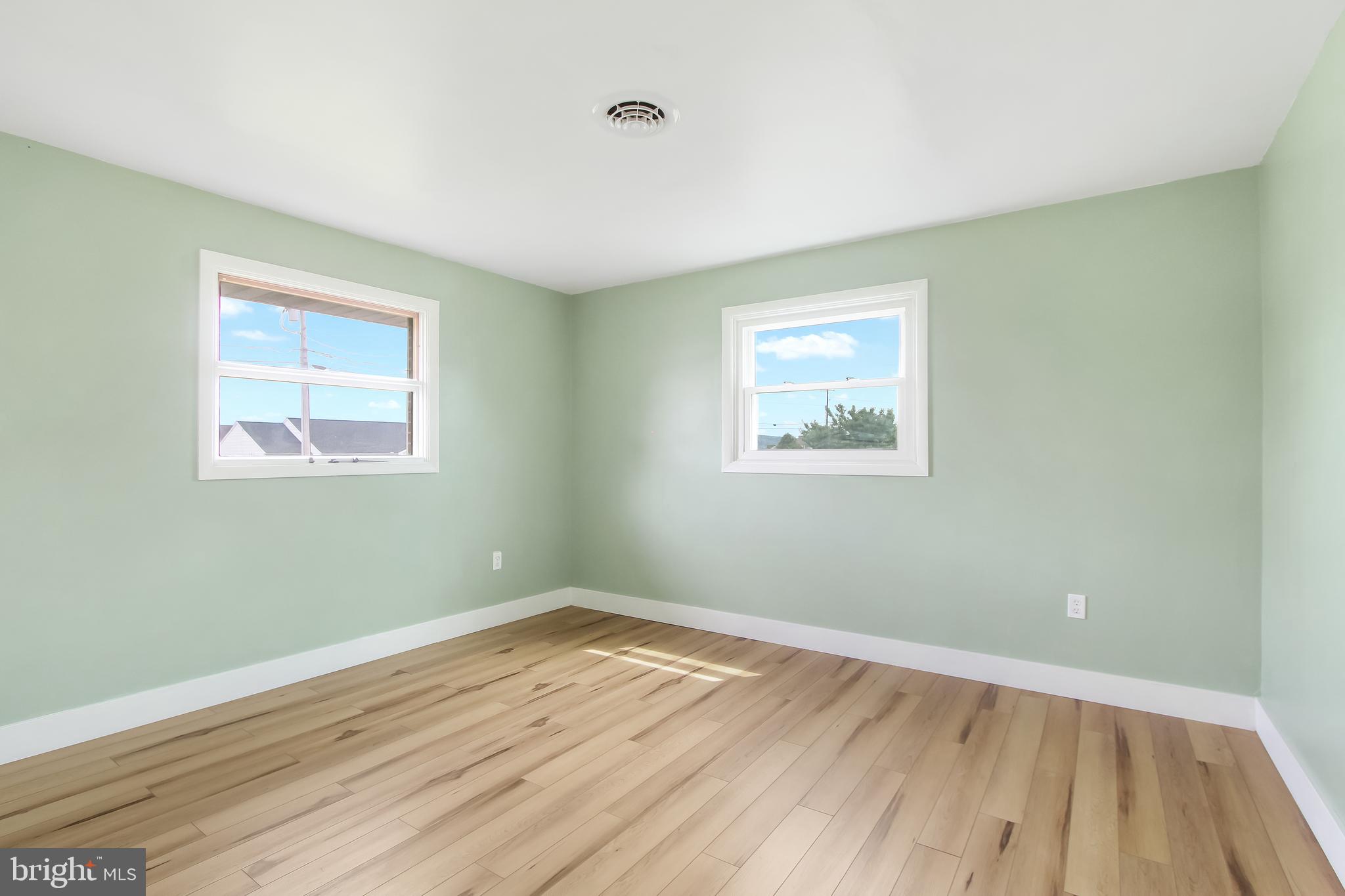 5350 Board Road Manchester, PA 17345 - Photo 16 of 33 Gallery Image 16
