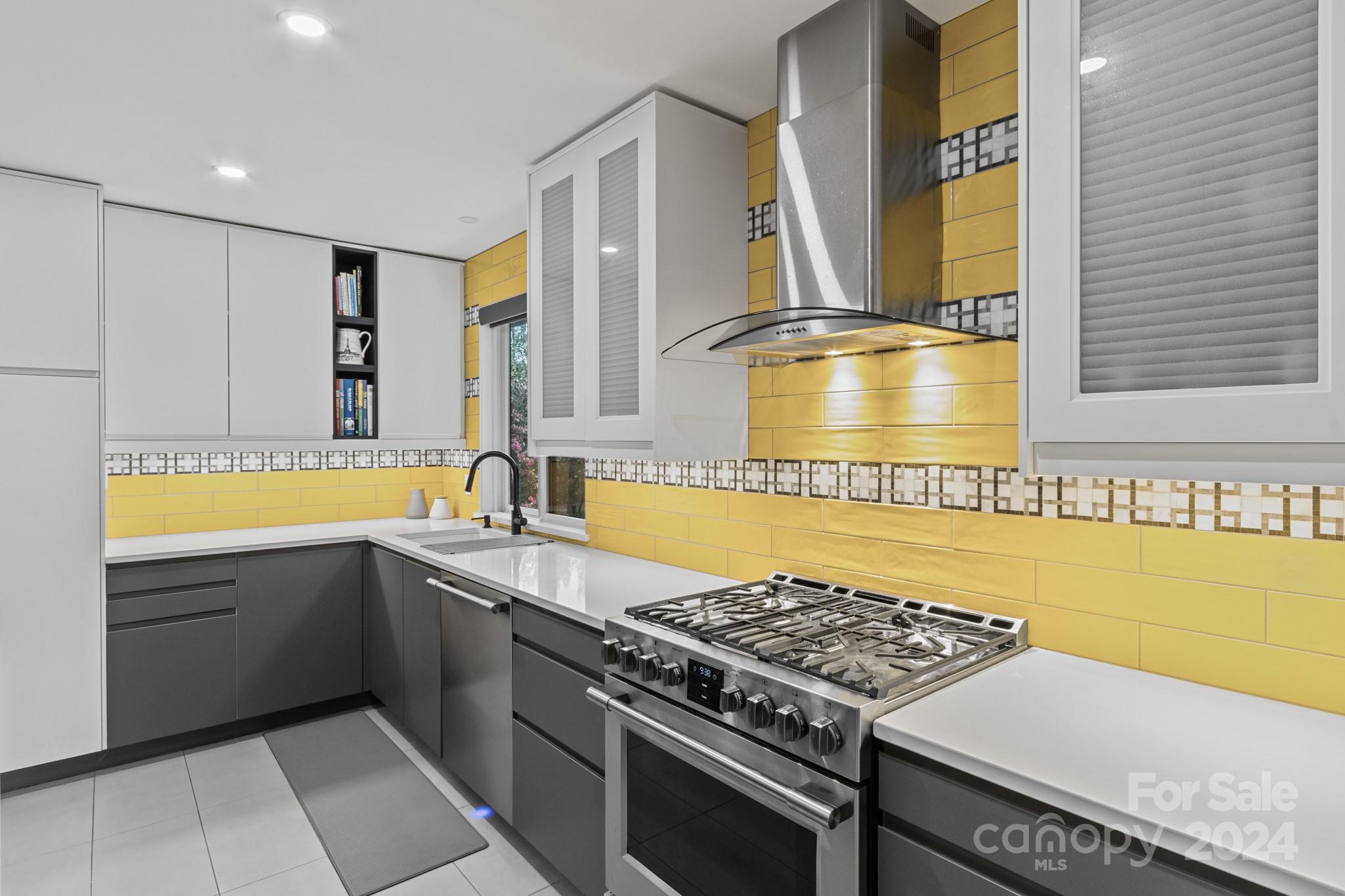 8 Pine Spring Drive Asheville, NC 28805 - Photo 13 of 48