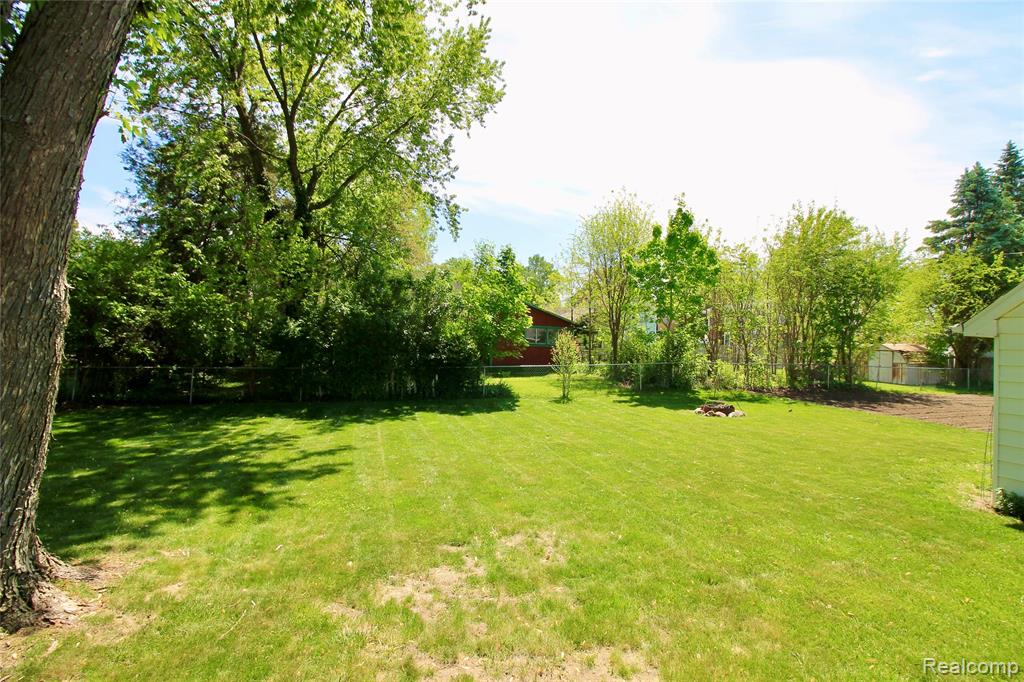 306 Tickner Street Linden, MI 48451 - Photo 20 of 27