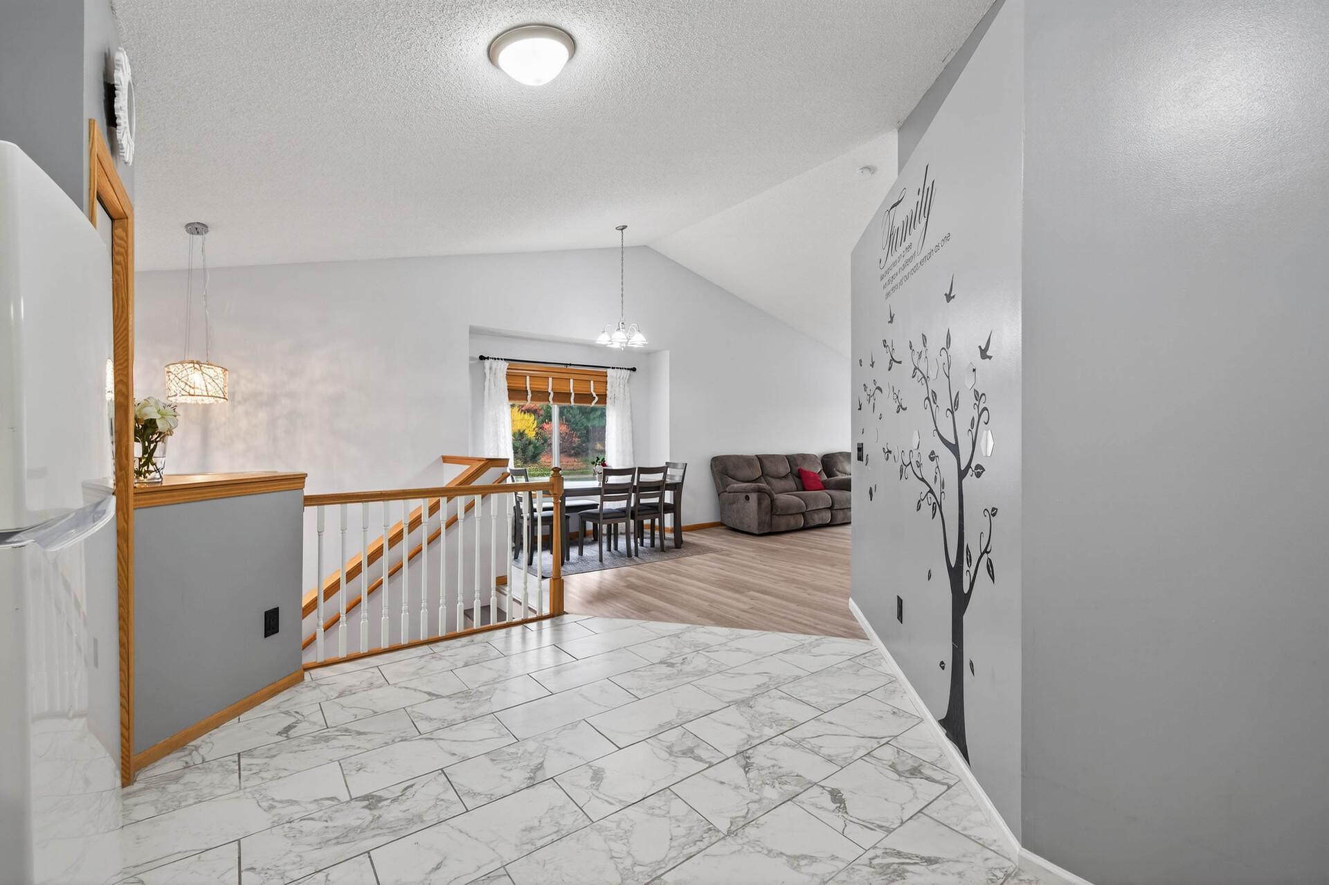 8827 Coffman Path Inver Grove Heights, MN 55076 - Photo 5 of 17