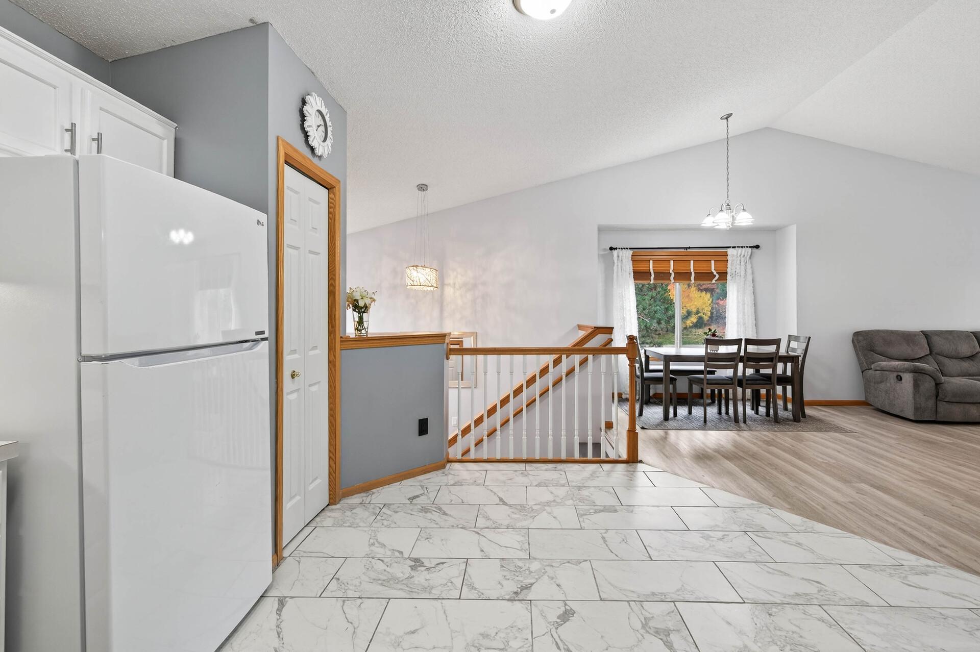 8827 Coffman Path Inver Grove Heights, MN 55076 - Photo 6 of 17