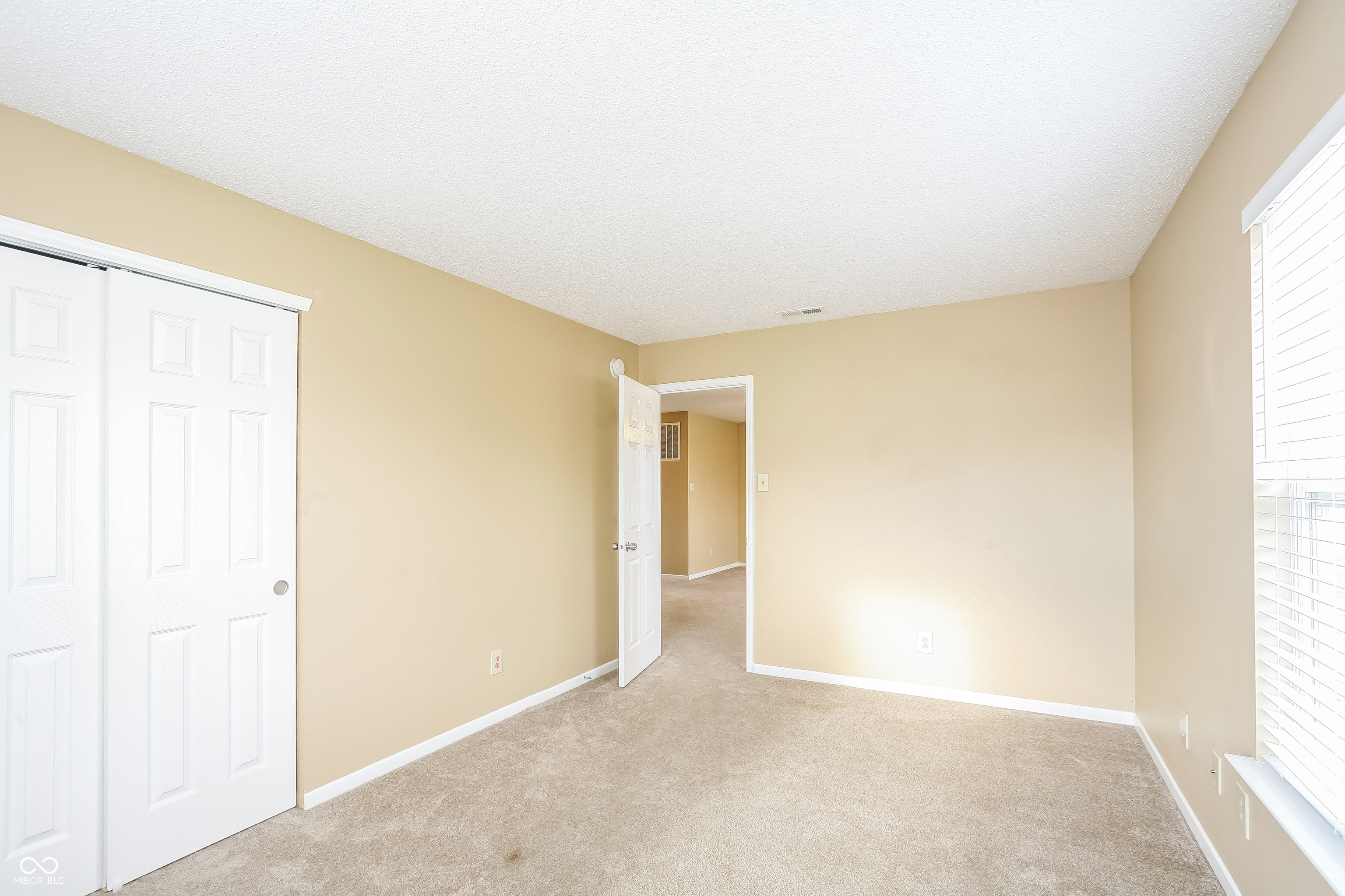 735 Streamside Drive Greenfield, IN 46140 - Photo 14 of 17