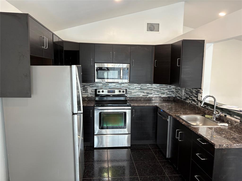 Undisclosed Address Boynton Beach, FL 33426 - Photo 6 of 32