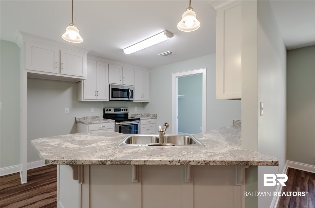 9622 Magnolia Cove Court Semmes, AL 36575 - Photo 11 of 36