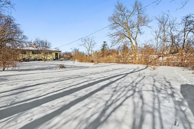 $425,000 | 5611 Washington Street, Downers Grove, IL 60516