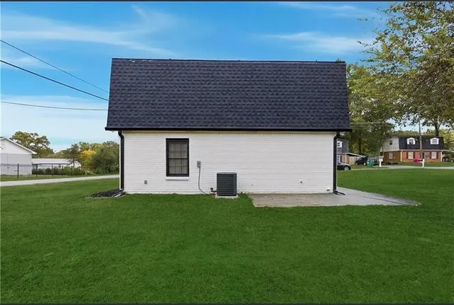 a front view of house with yard