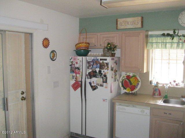 4503 West Hatcher Road Glendale, AZ 85302 - Photo 8 of 11 Kitchen #4