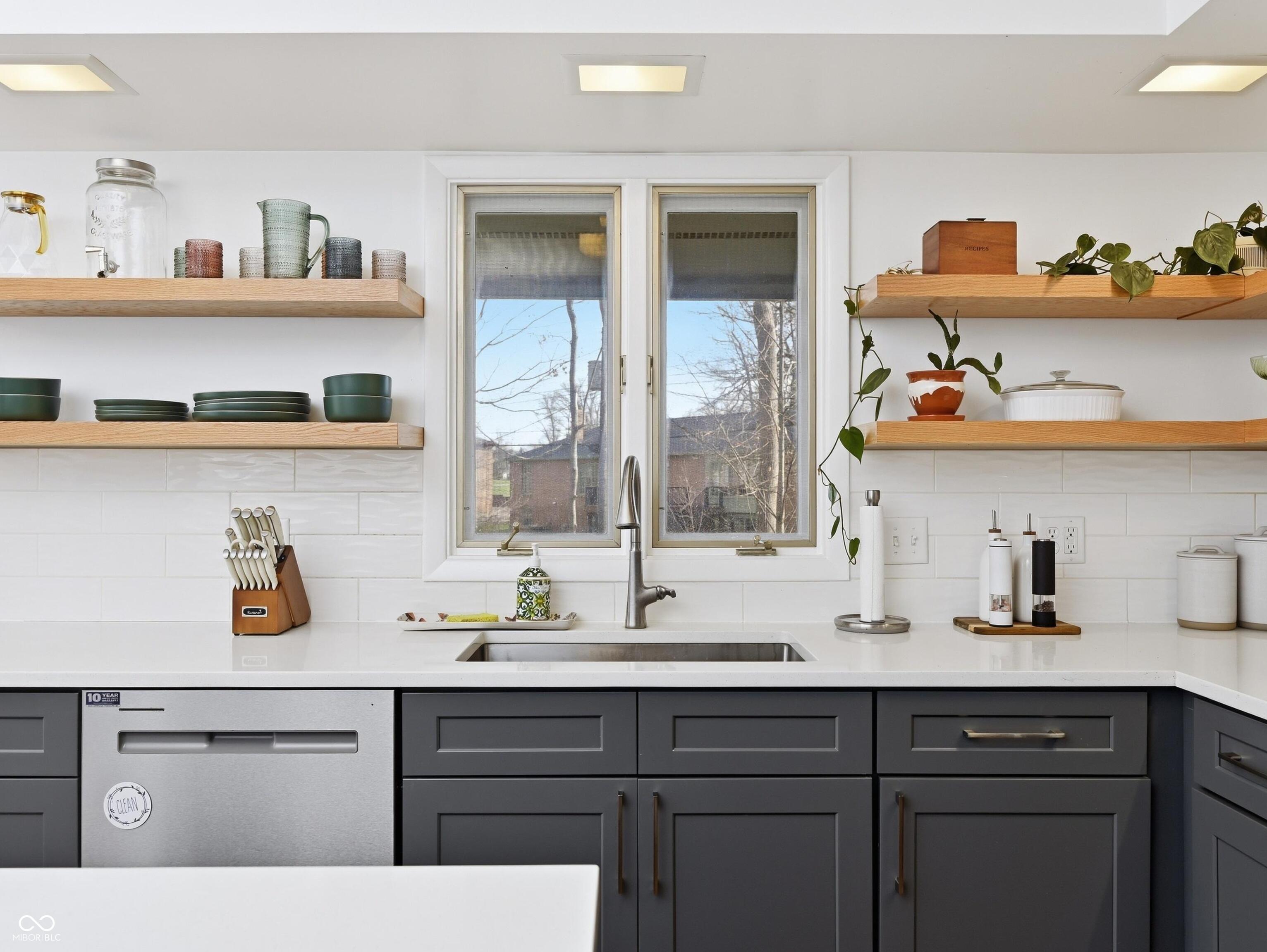 6243 Bramshaw Road Indianapolis, IN 46220 - Photo 18 of 48