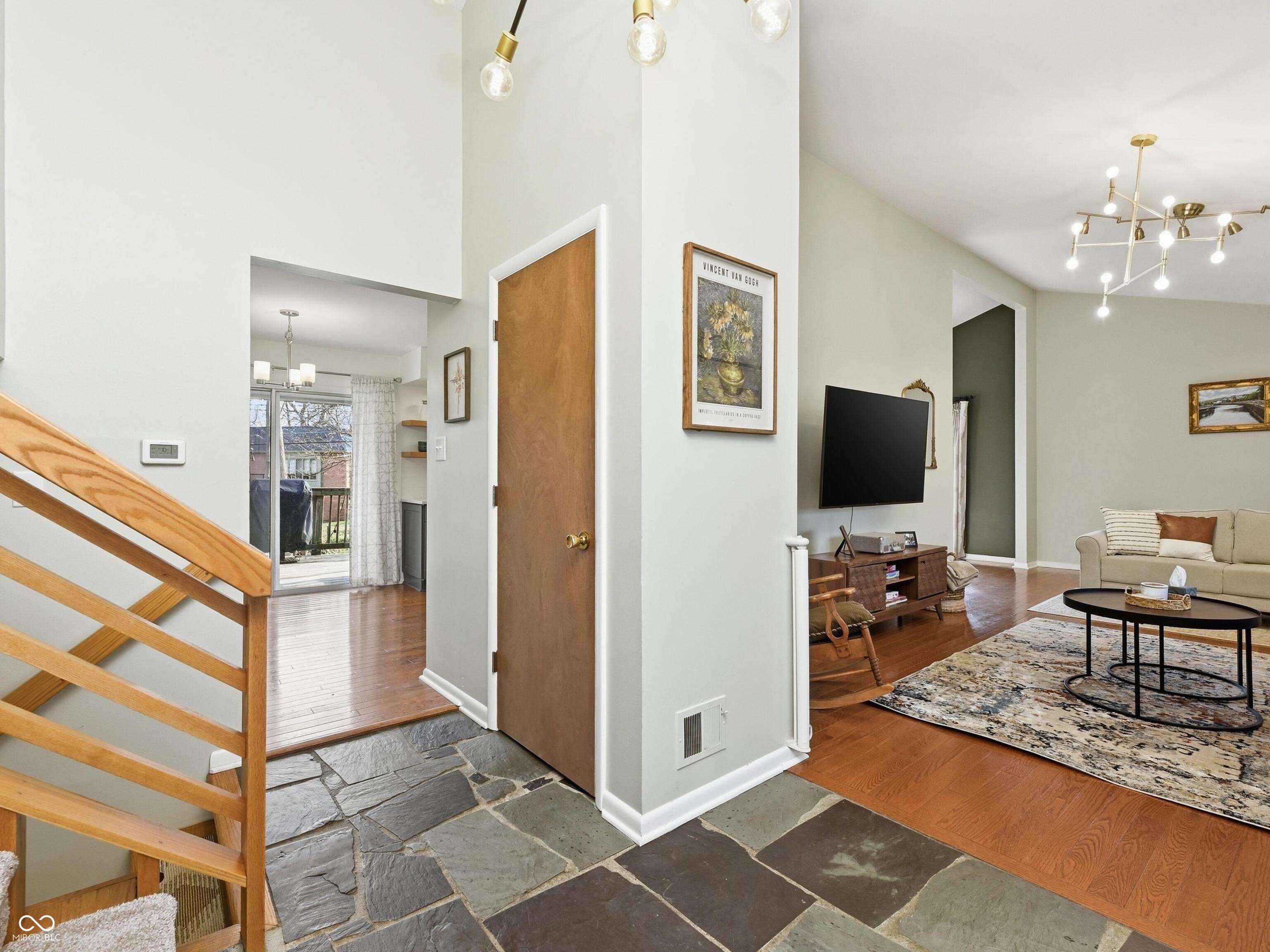 6243 Bramshaw Road Indianapolis, IN 46220 - Photo 5 of 48