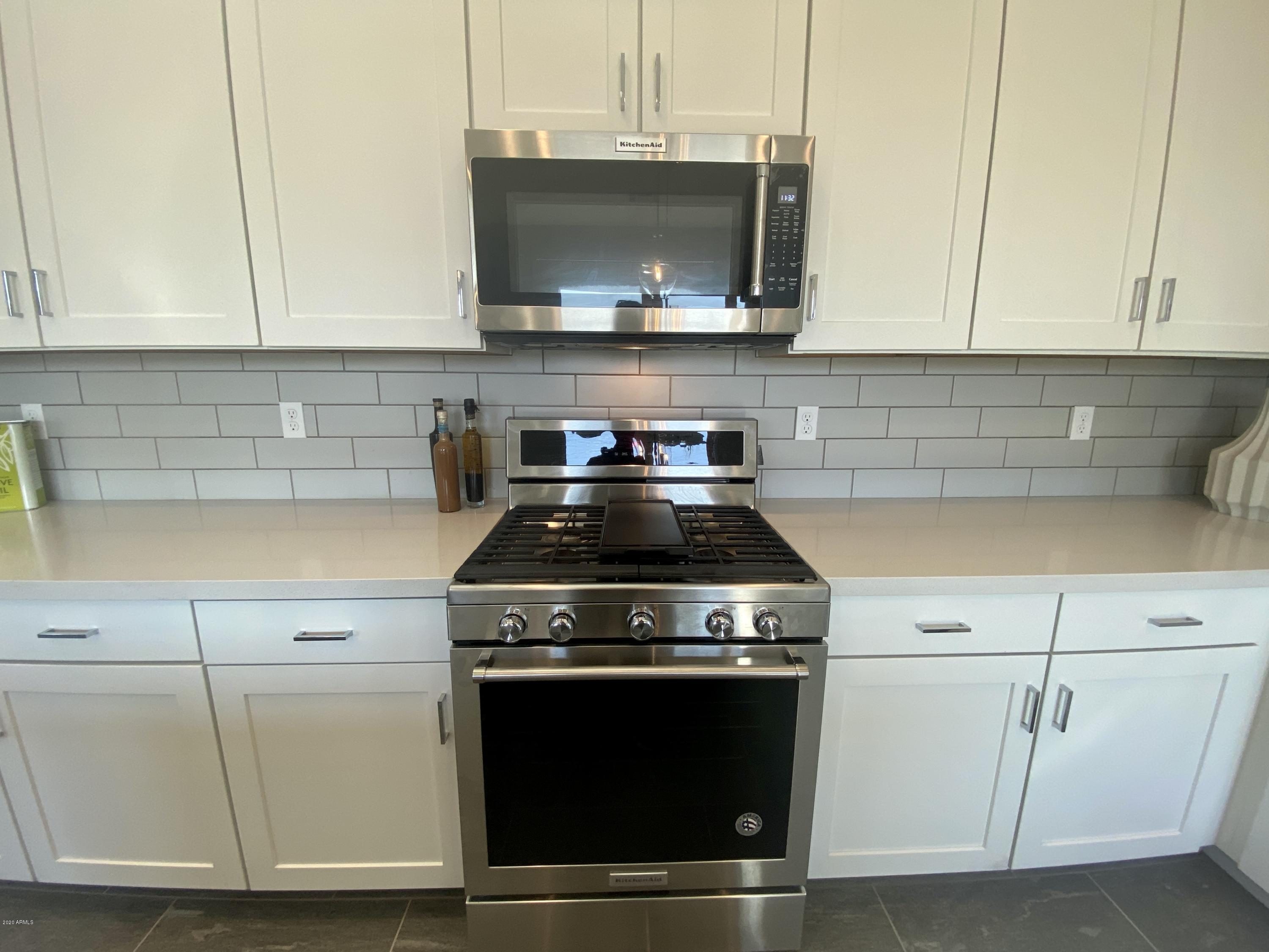 6301 North 12th Street, Unit 6 Phoenix, AZ 85014 - Photo 8 of 23 Standard Kitchenaide Appliances
