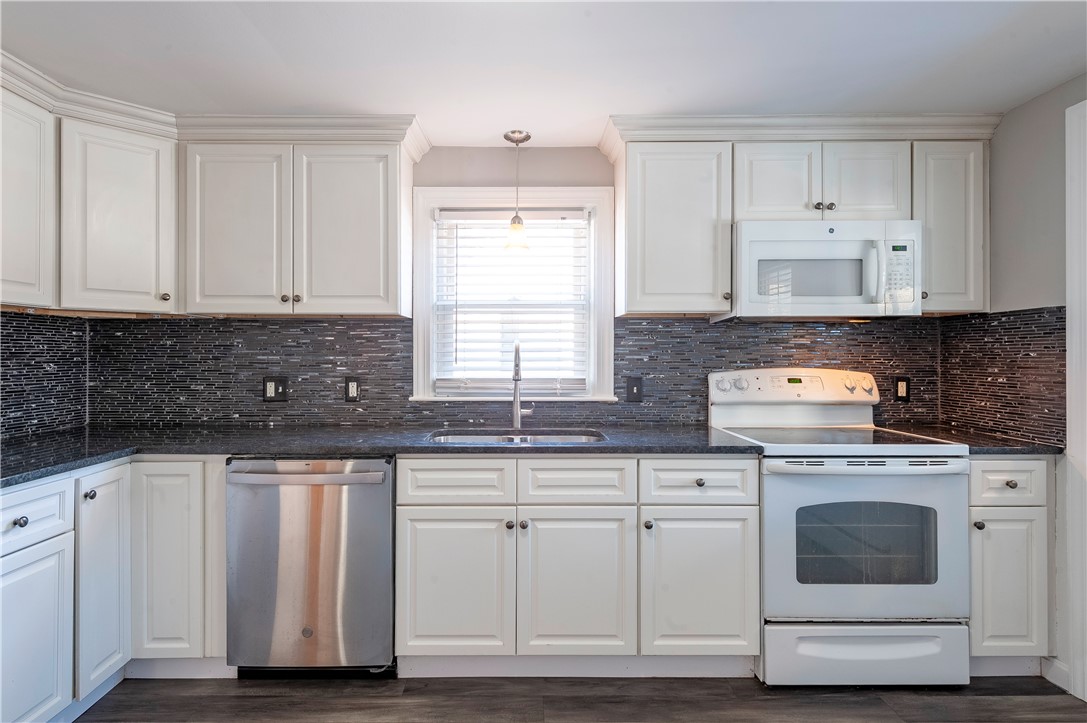 200 Carter Avenue Pawtucket, RI 02861 - Photo 4 of 27