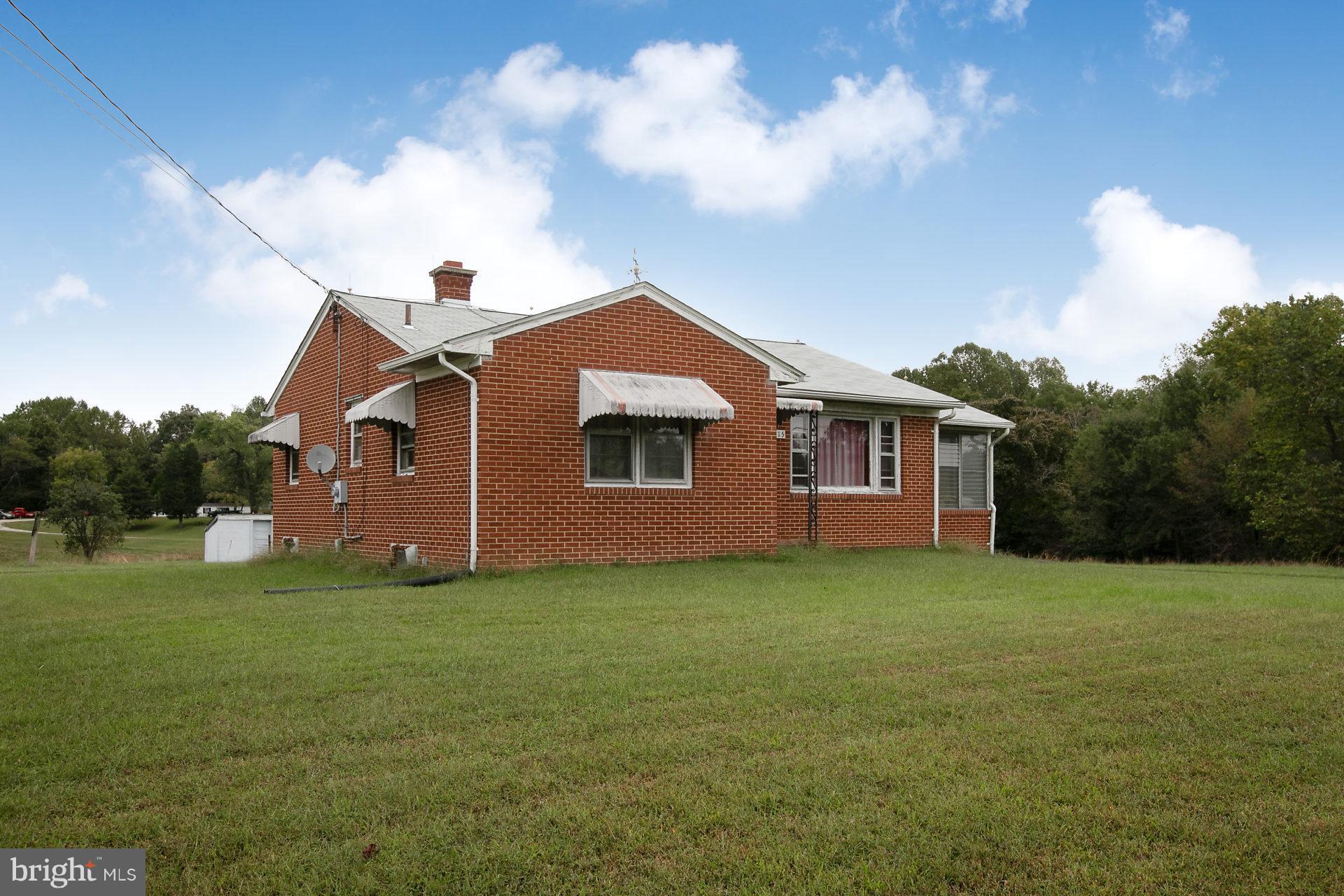 2815 Holland Cliffs Road Huntingtown, MD 20639 - Photo 1 of 21 Exterior (Front)