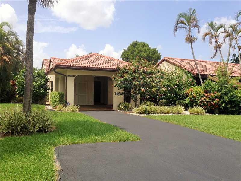 21887 Arriba Real, Unit 21887 Boca Raton, FL 33433 - Photo 1 of 16 Exterior Front