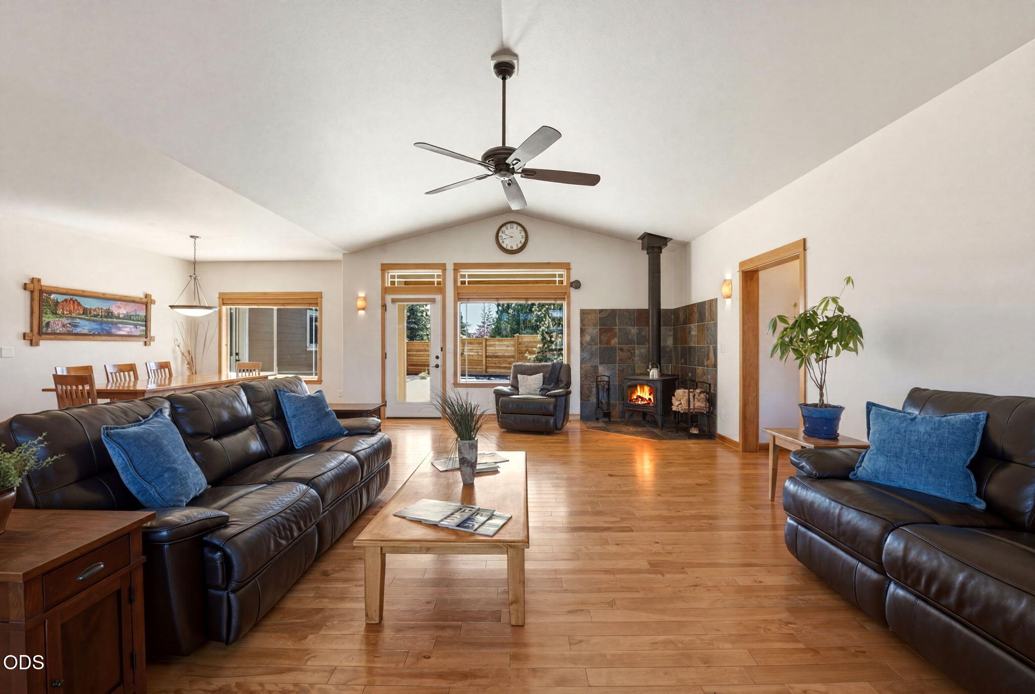20825 Rorick Drive Bend, OR 97701 - Photo 8 of 51