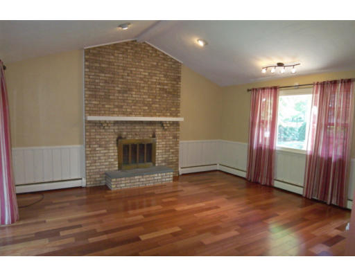 56 Ridgehill Road Attleboro, MA 02703 - Photo 4 of 13 Gallery Image 4