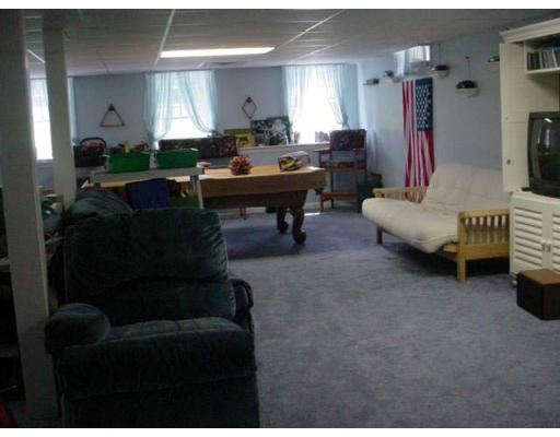 8 Hadley Road Pepperell, MA 01463 - Photo 11 of 22 Gallery Image 11