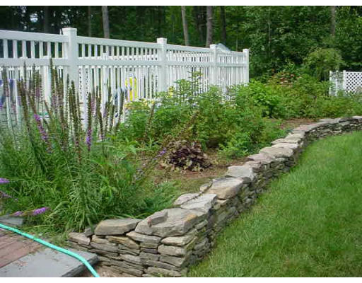 8 Hadley Road Pepperell, MA 01463 - Photo 16 of 22 Gallery Image 16