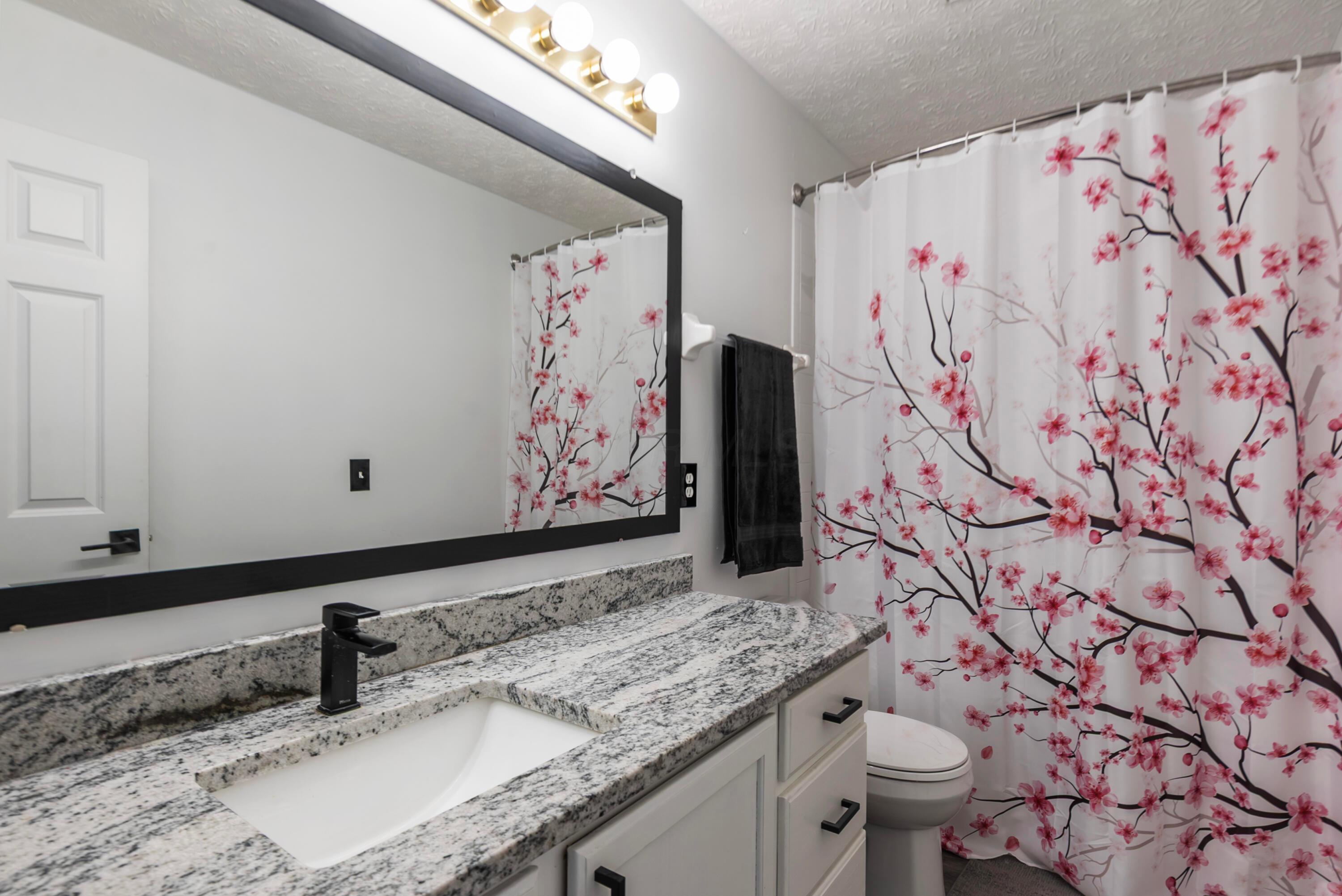 141 Rivers Edge Way Columbus, OH 43230 - Photo 37 of 55 Full BATH