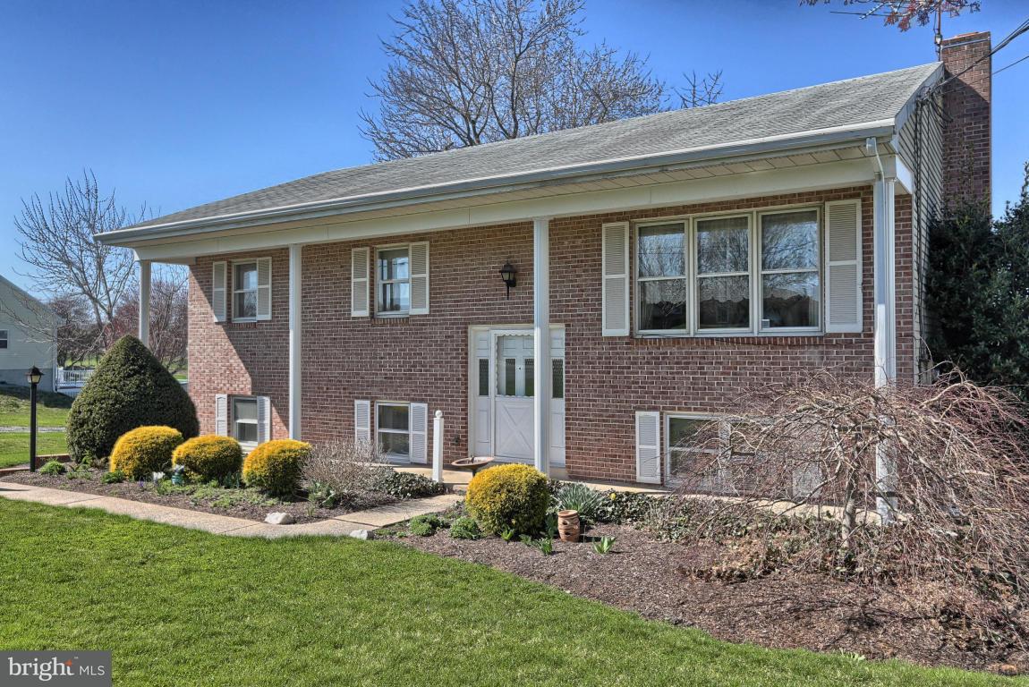 8236 Elizabethtown Road Elizabethtown, PA 17022 - Photo 3 of 19