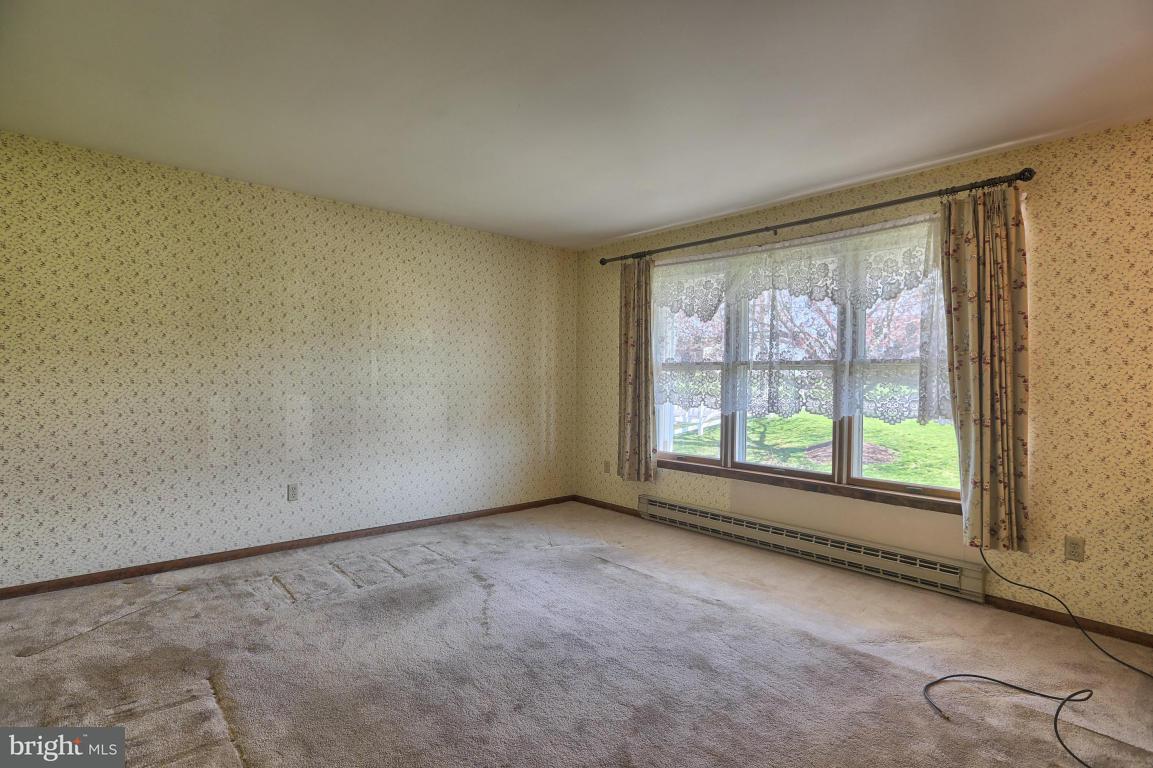 8236 Elizabethtown Road Elizabethtown, PA 17022 - Photo 6 of 19