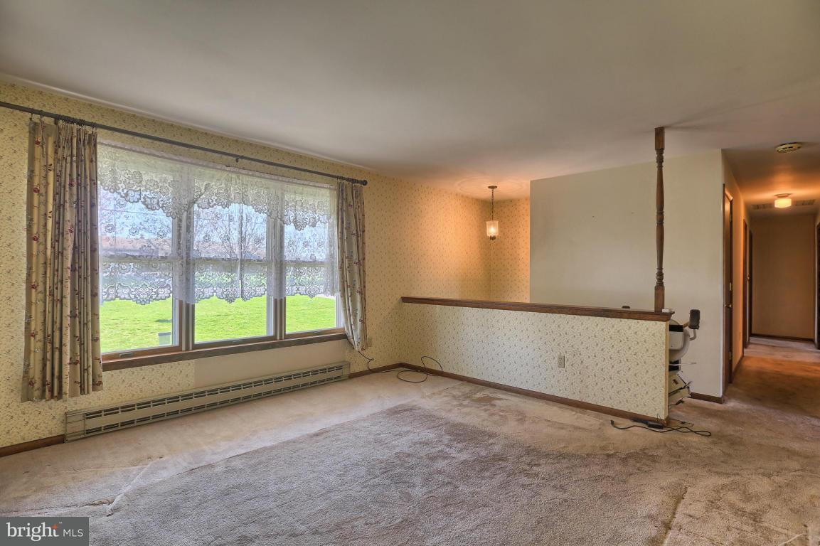 8236 Elizabethtown Road Elizabethtown, PA 17022 - Photo 7 of 19