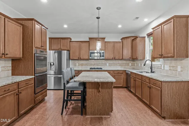 $650,000 | 900 Bay Bouquet Lane, Apex, NC 27523