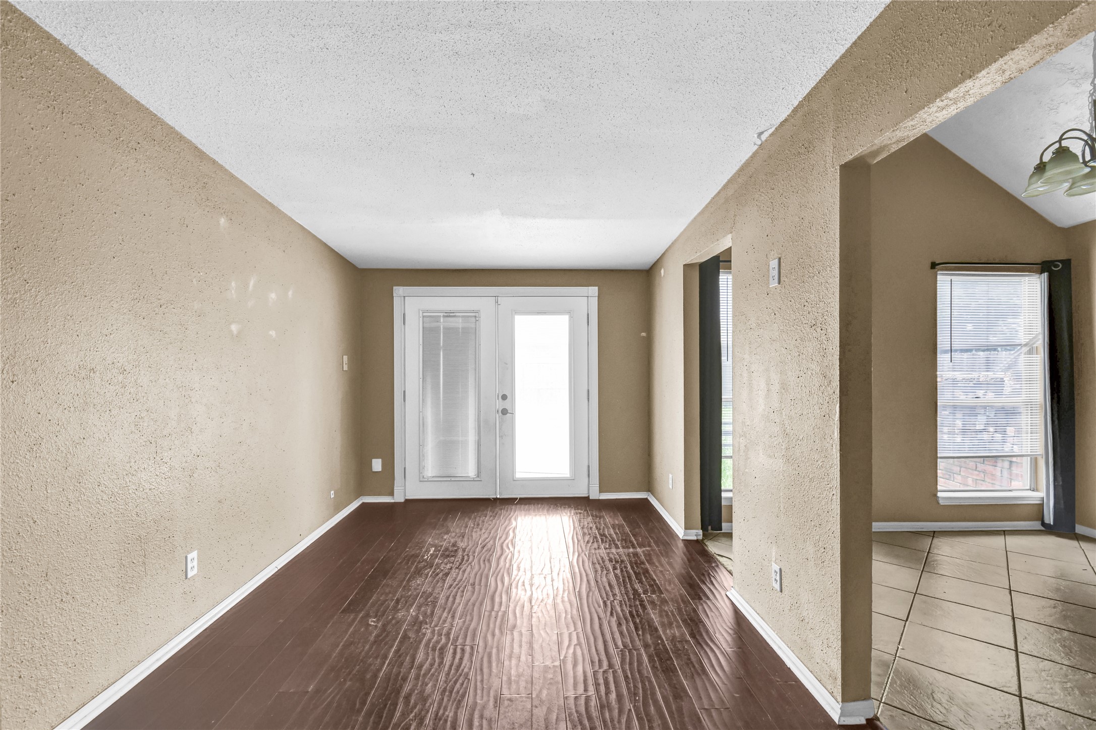 3 Chuckwagon Court Angleton, TX 77515 - Photo 8 of 28