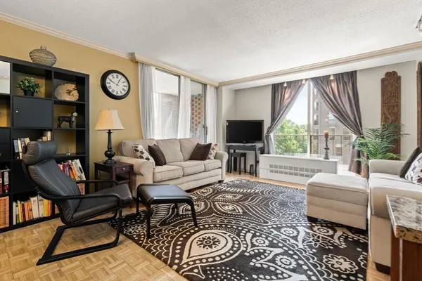 $785,000 | 33 Pond Avenue, Unit 603, Brookline, MA 02445