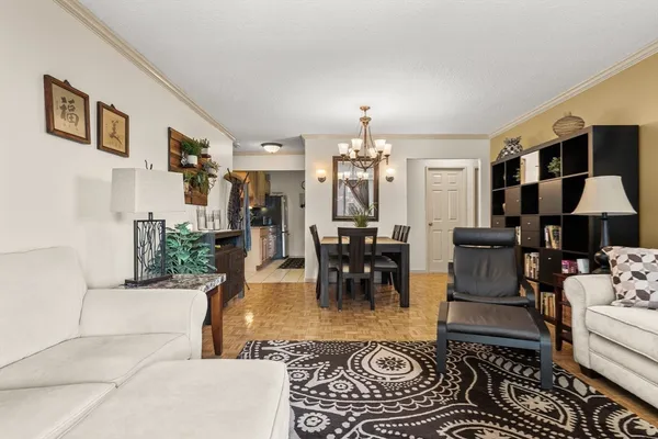 $785,000 | 33 Pond Avenue, Unit 603, Brookline, MA 02445