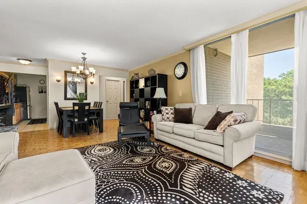 $785,000 | 33 Pond Avenue, Unit 603, Brookline, MA 02445