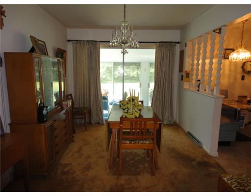 812 Enterprise Road Grove City, PA 16127 - Photo 3 of 9 Dining Room.