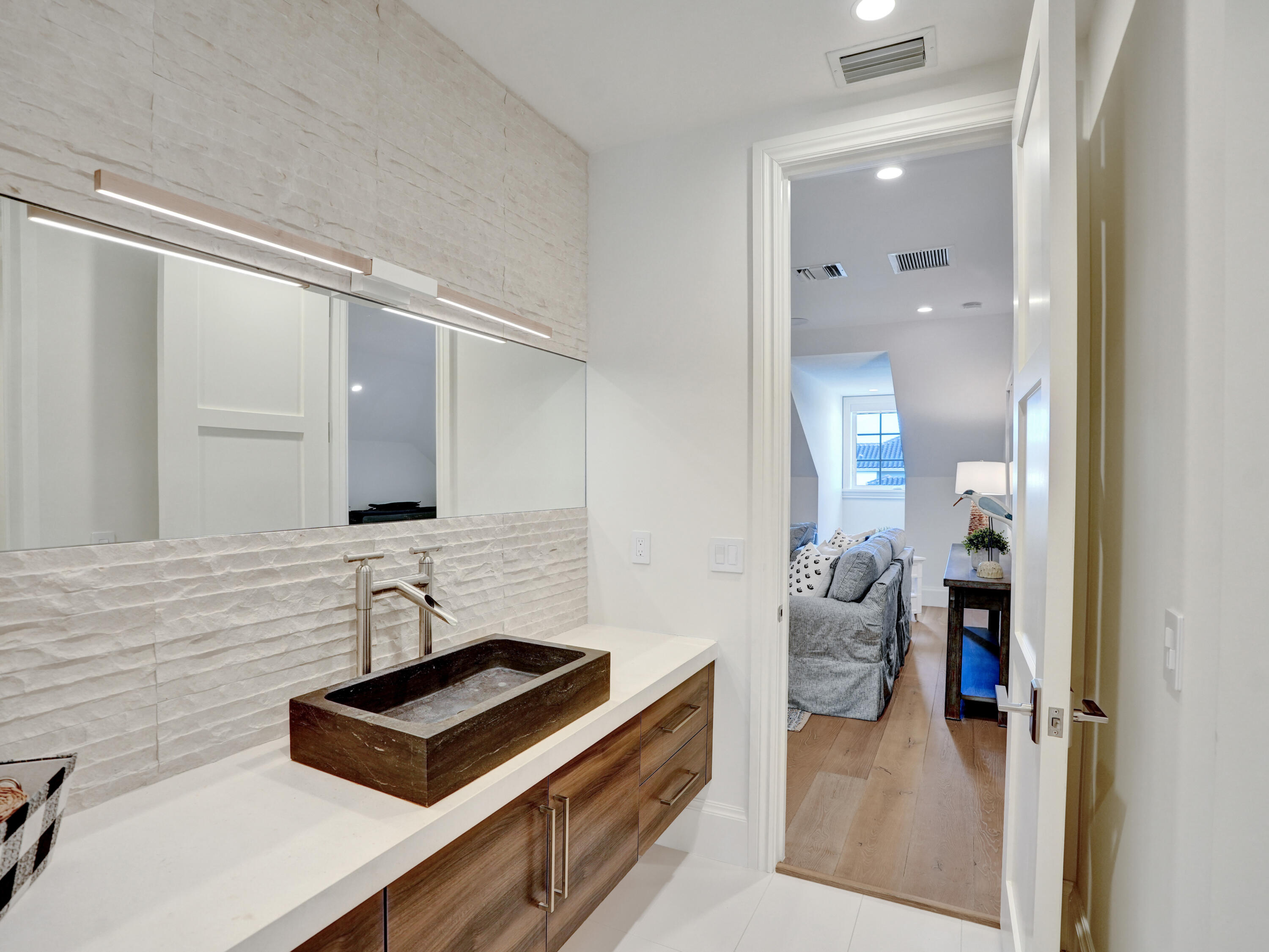 5120 Northeast 31st Avenue Lighthouse Point, FL 33064 - Photo 39 of 75 DSC09270