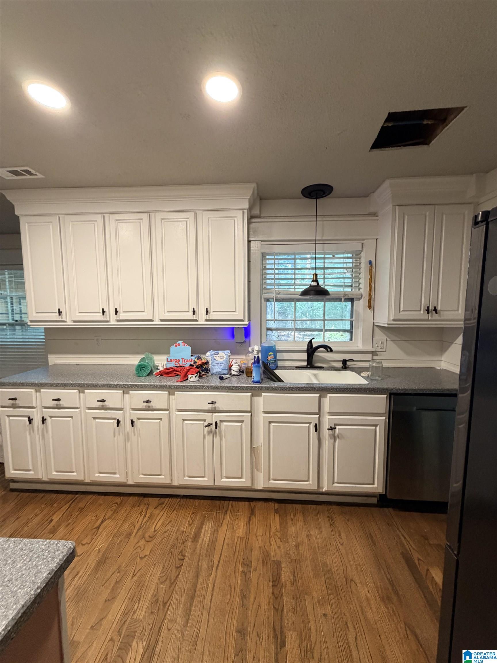 2512 Walker Road Southeast Decatur, AL 35603 - Photo 16 of 32