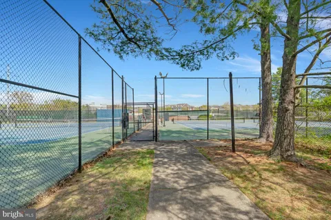 $409,900 | 3707 Holmes Lane, Alexandria, VA 22302