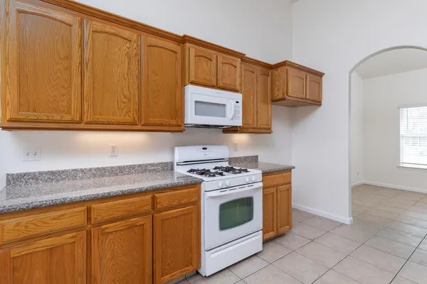 $409,000 | 1847 Lauren Avenue, Dinuba, CA 93618