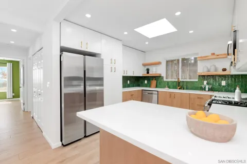 $2,595,000 | 1129 Bonita Drive, Encinitas, CA 92024