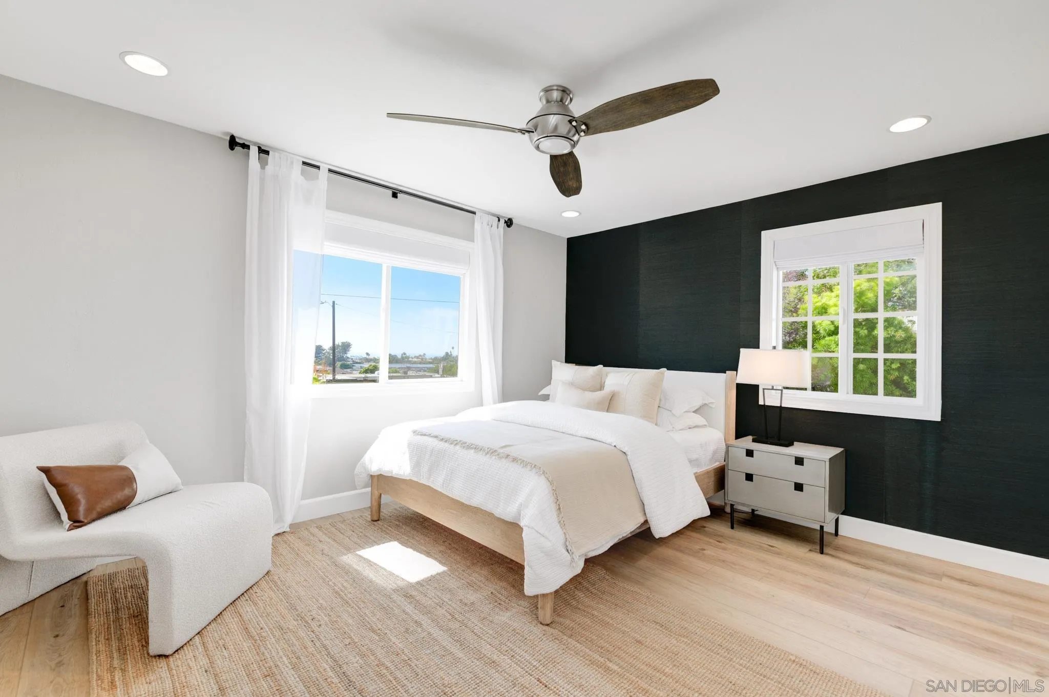 1129 Bonita Drive Encinitas, CA 92024 - Photo 7 of 29