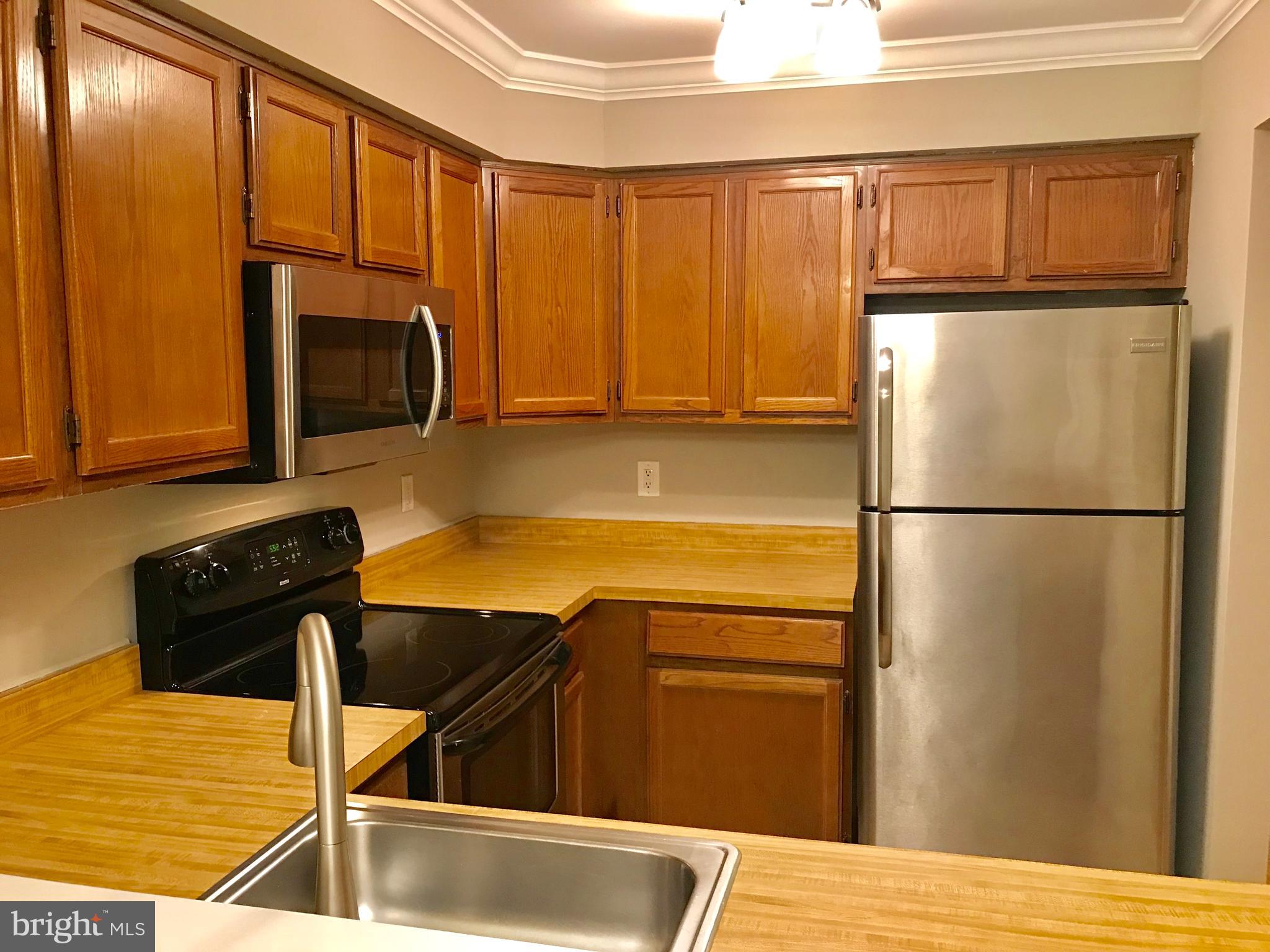 7702 Lexton Place, Unit 65 Springfield, VA 22152 - Photo 6 of 24